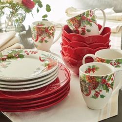 Princess House Winter Berry Collection