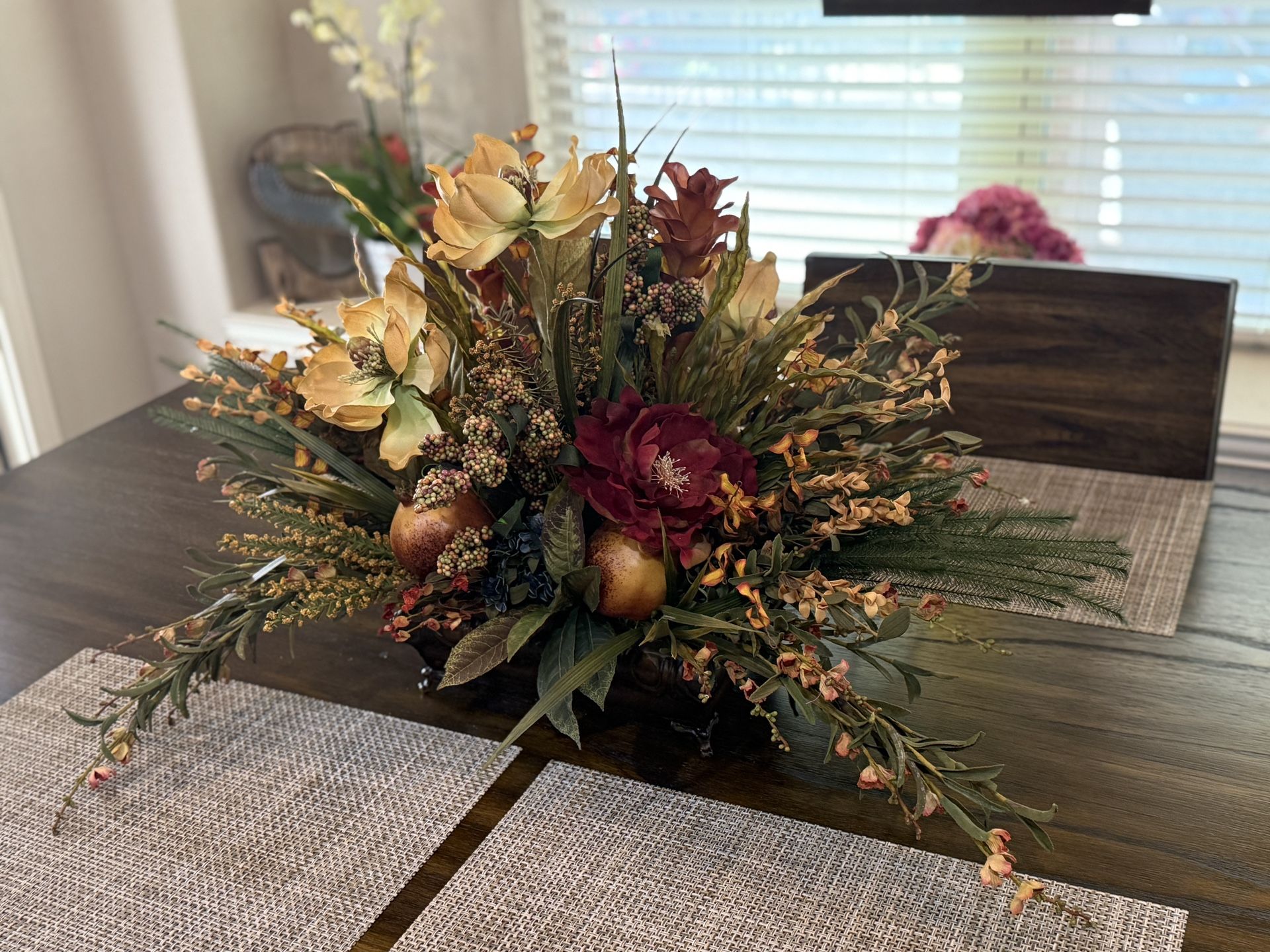 Table Arrangement