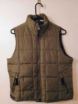 Abercrombie Performance Gear Olive Green Puffy Vest, Size M