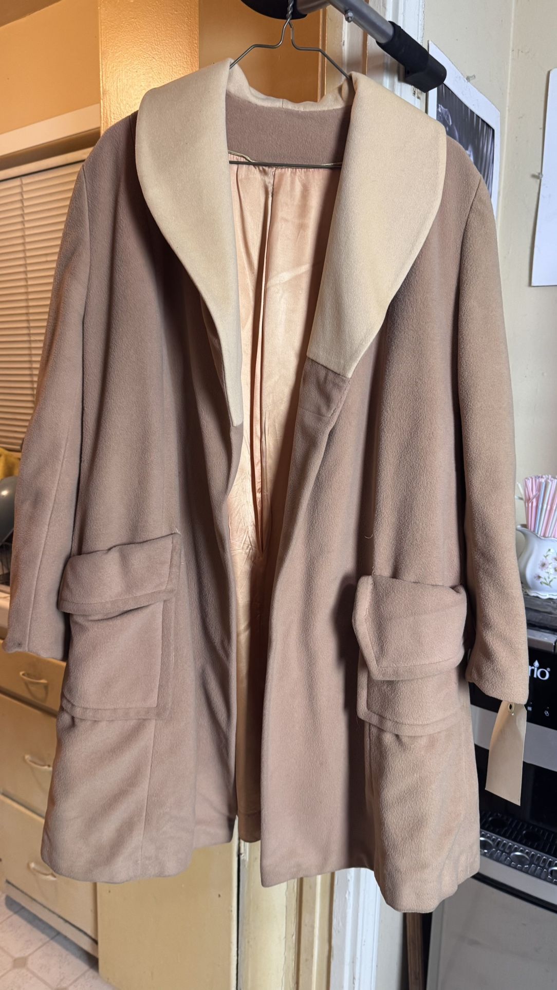 Two-Tone Women's Coat with Oversized Pockets 1970s