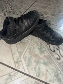 10c Nikes