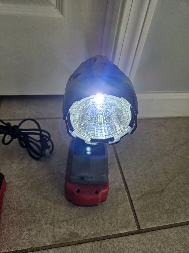 FLASHLIGHT. LAMPARA