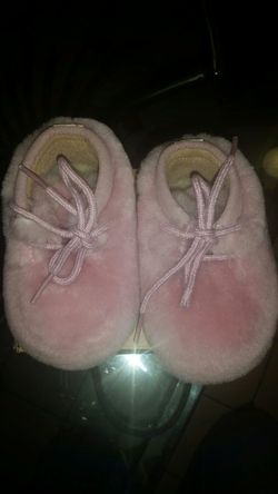 Ipup uggs Rose size 2/3 baby