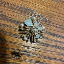 Vintage Broach 