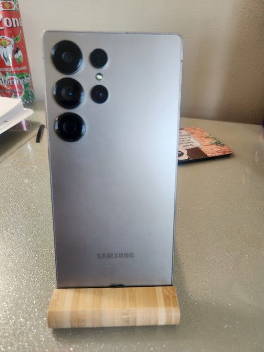 Galaxy S25 Unlocked With 1 TB Of Storage