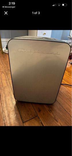 Mini fridge