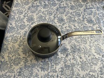 Lagostina nonstick 2Qt saucepan with lid excellent condition 