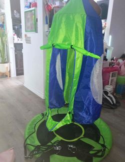 Hanging tent swing