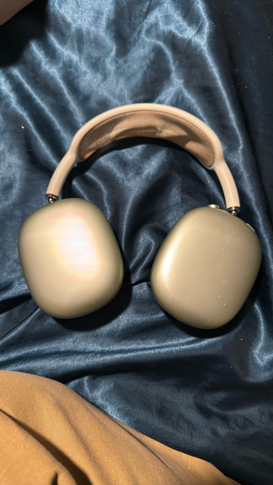 AirPods Max