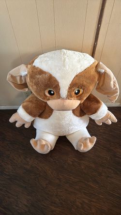 40” Jumbo Gizmo plushie !