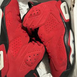 Red Jordan 6s