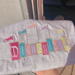 Disney Sweater 🤍