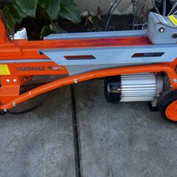 YARDMAX LOG SPLITTER  6.5-Ton 15 Amp Horizontal Electric Log Splitter ((Working But Maybe Needs Add oil Selling As Is ))