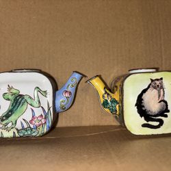 Vintage Kevin Chen Enamel Cat /frog Miniature Teapot collectible 