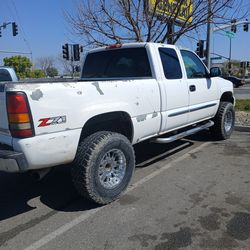 2004 GMC Sierra