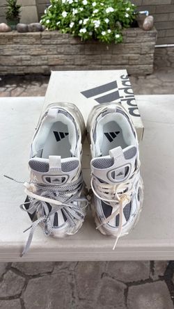 Adid Chunky Sneakers White Gray US size 5 UK4.5
