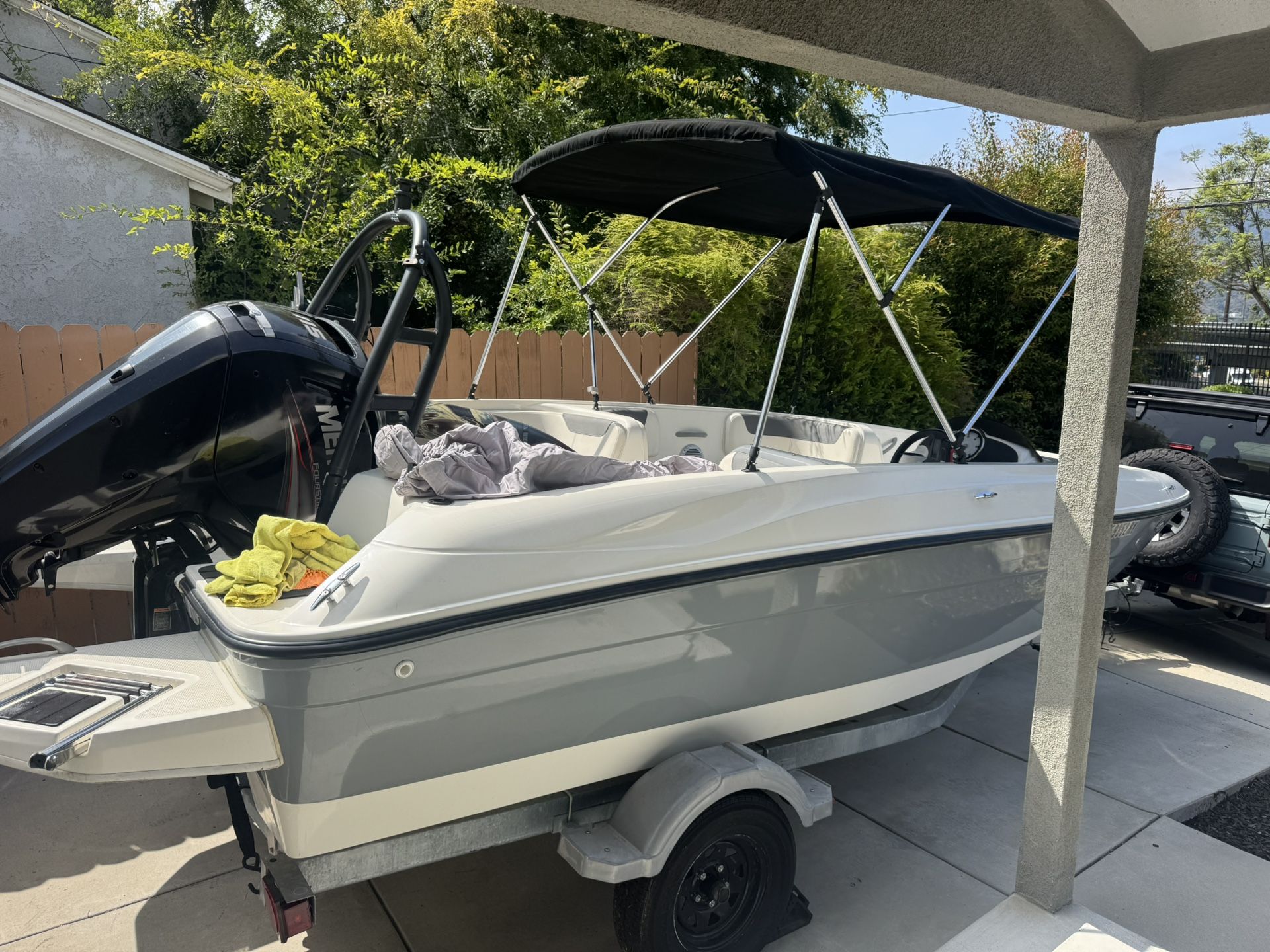 Bayliner Element e18