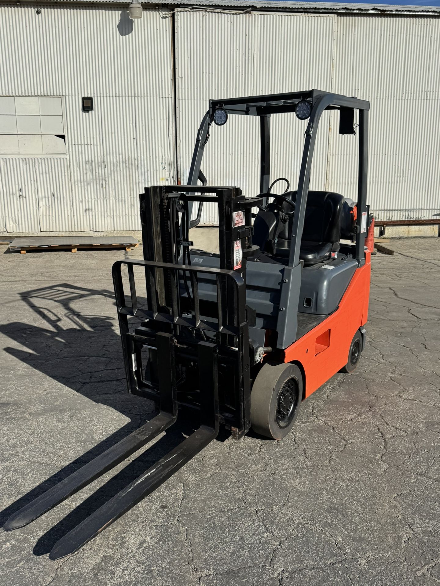 TOYOTA PROPANE FORKLIFT