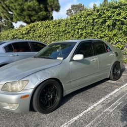 2002 Lexus IS 300