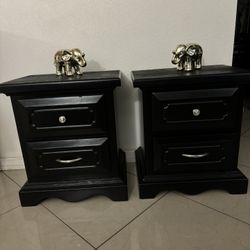 2 Night Stands 21” Long 16” Wide And 24” High In Good Condition 
