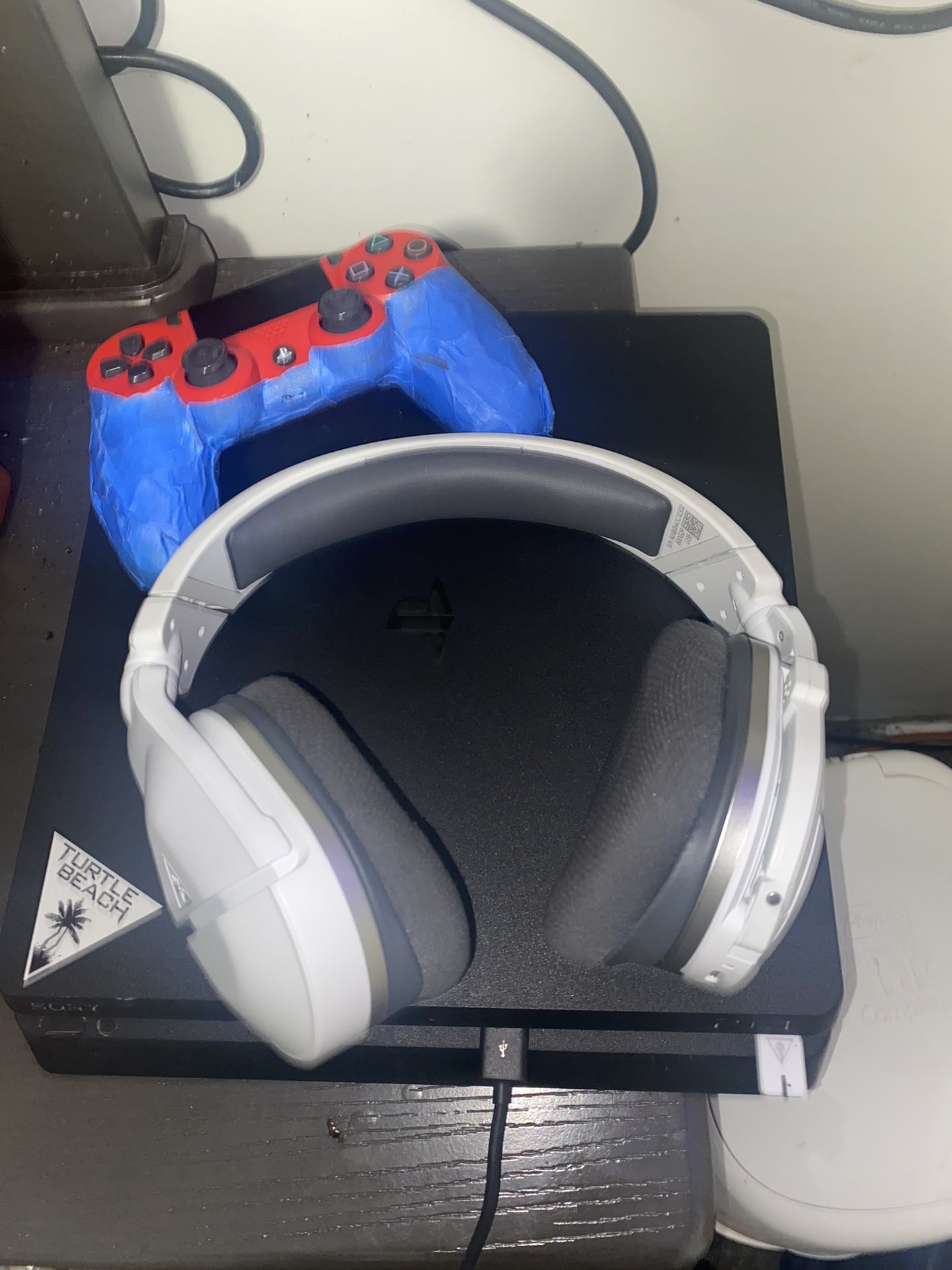 Ps4 With Games And Headset