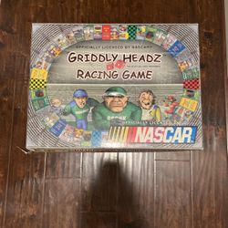 Griddly Headz Racing Game