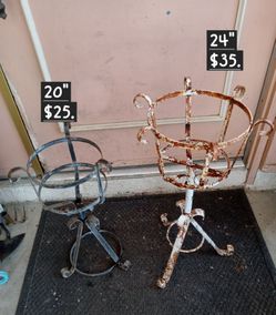 Vintage Plant Stands&Decor