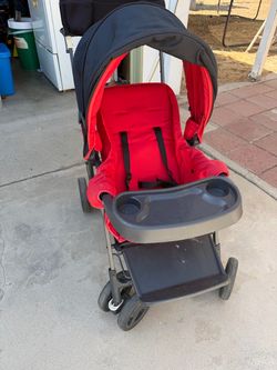 Joovy sit and stand