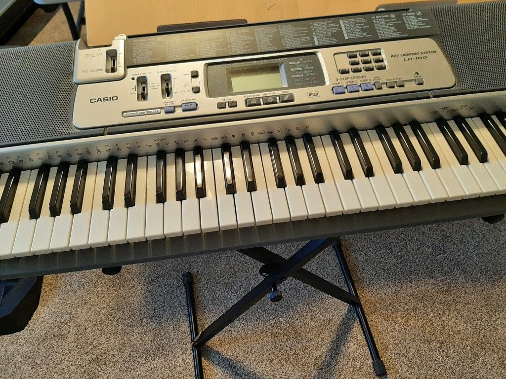 Casio LK-100 Keyboard 