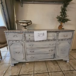 Antique And Vintage Furniture