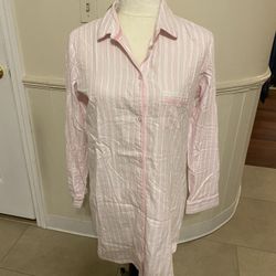 NWT Woman’s Victoria Secret Sleep Shirt Size Xsmall 