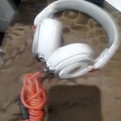 White Beats Mixr By Dre $35 Obo