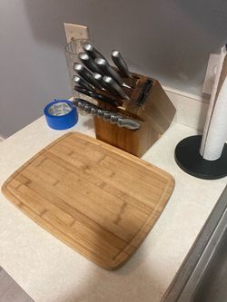 Chicago culinary knife block