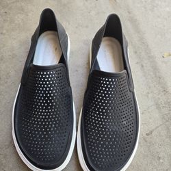 Women's Sz 7 Crocs Citilane Roka Slip On Flat
