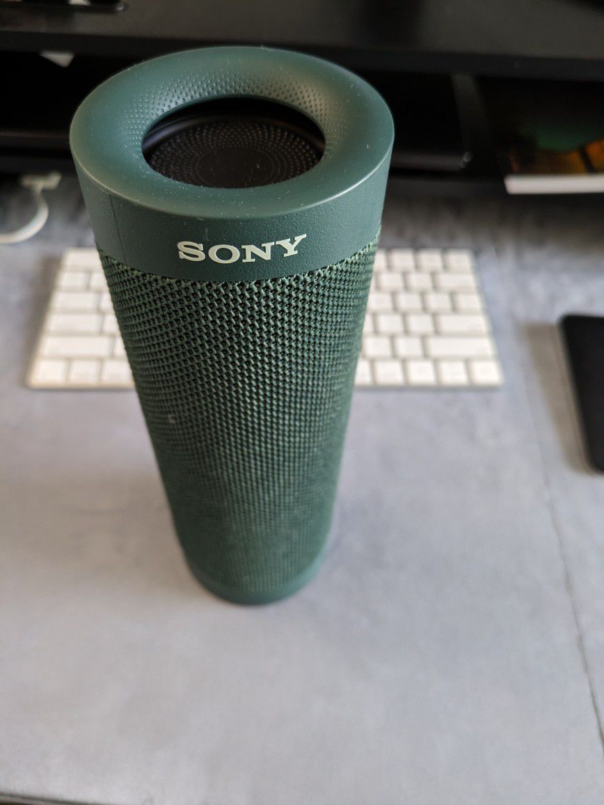 Sony SRS XB23 Bluetooth Speaker - Green w/ Carrying Case