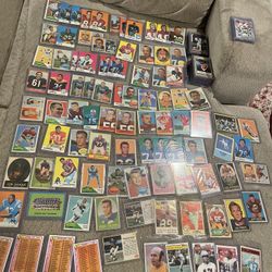 Huge Vintage Football/baseball Card Lot 
