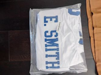 E.smith sign jersey