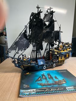 Black Pearl Pirate Ship Building Brick Set w Lights - Assembled with Manual