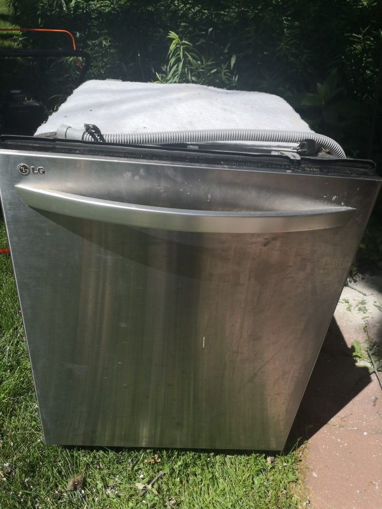 LG Stainless STEEL DISHWASHER