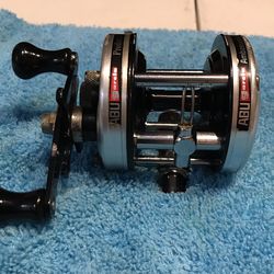 Abu Garcia Ambassadeur 5500 C Silver And Black