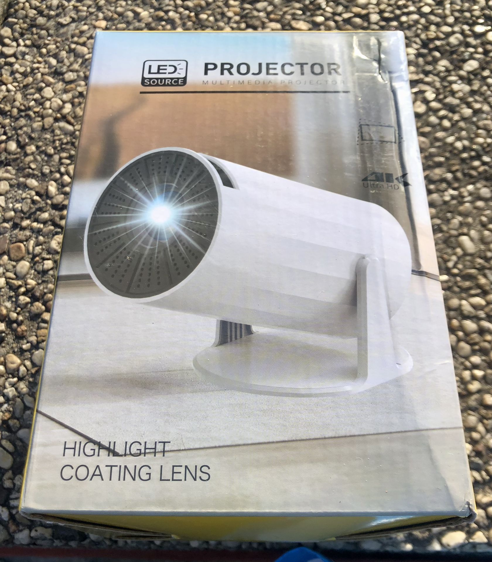 4K Mini Multimedia Projector