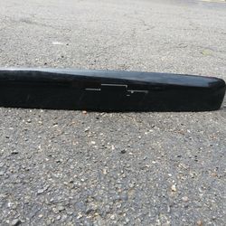 07-2014 Tahoe/Suburban Rear Hatch Upper Applique With