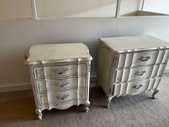Side table / nightstands