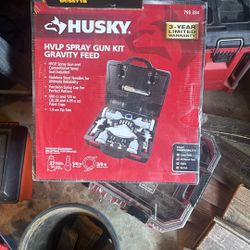BRAND NEW IN THE BOX HUSKY HVLP SPRAY GUN KIT GRAVITY FEED