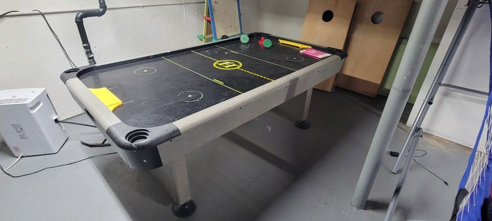 Air Hockey