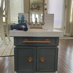 Kids Toy Bathroom Vanity