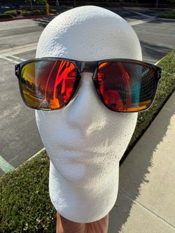 Oakley Holbrook