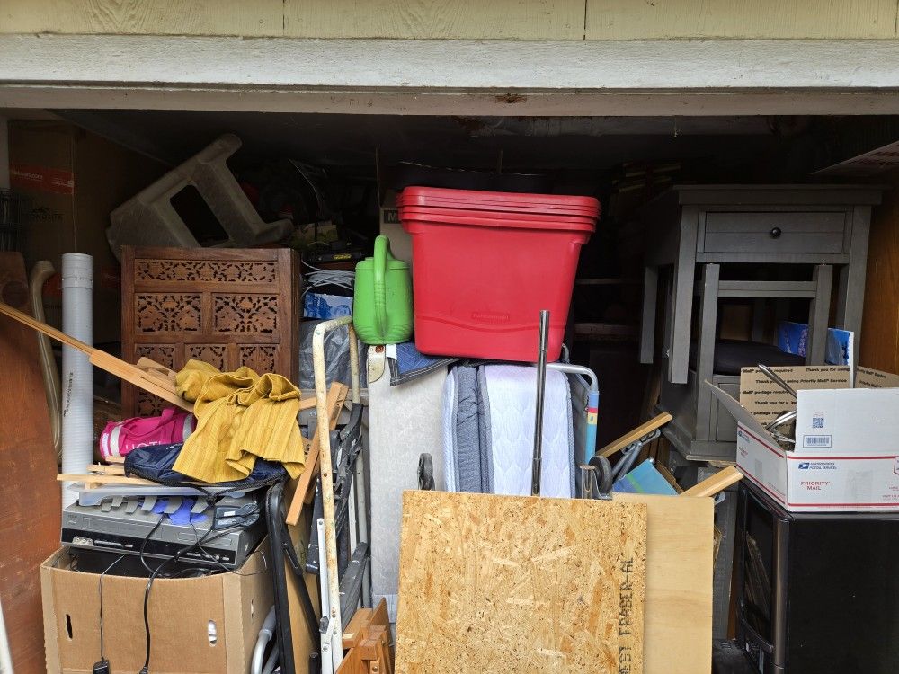 Estate / YARD SALE