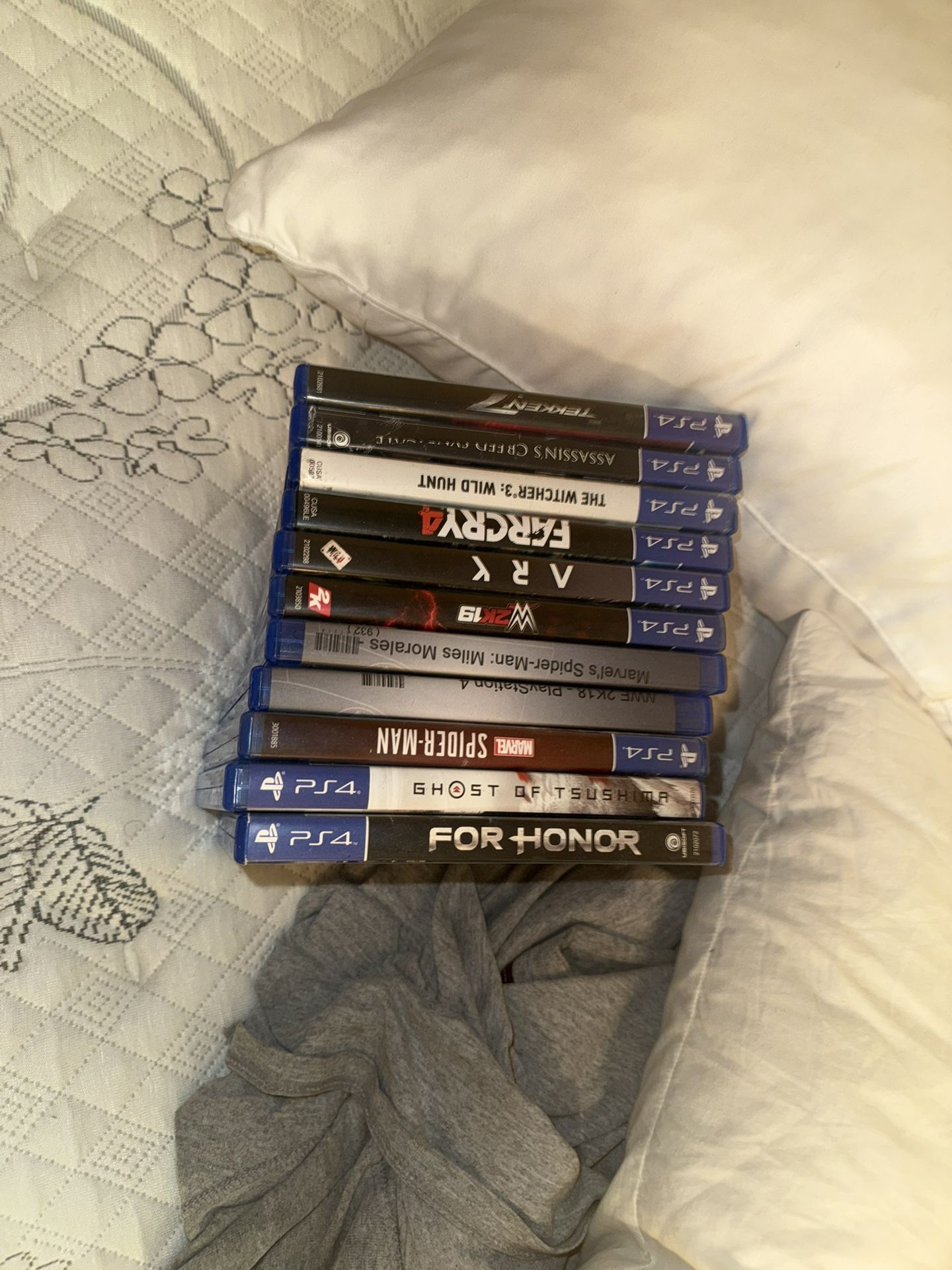 PS4 VIDEO GAMES