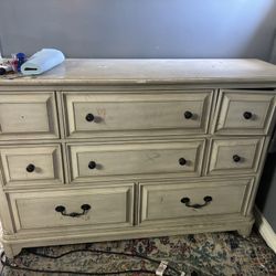 Solid Wood Not MDF Complete Cal King Bedroom Set 